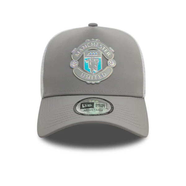Manchester United New Era Iridescent E-Frame Trucker Hat - Image 2